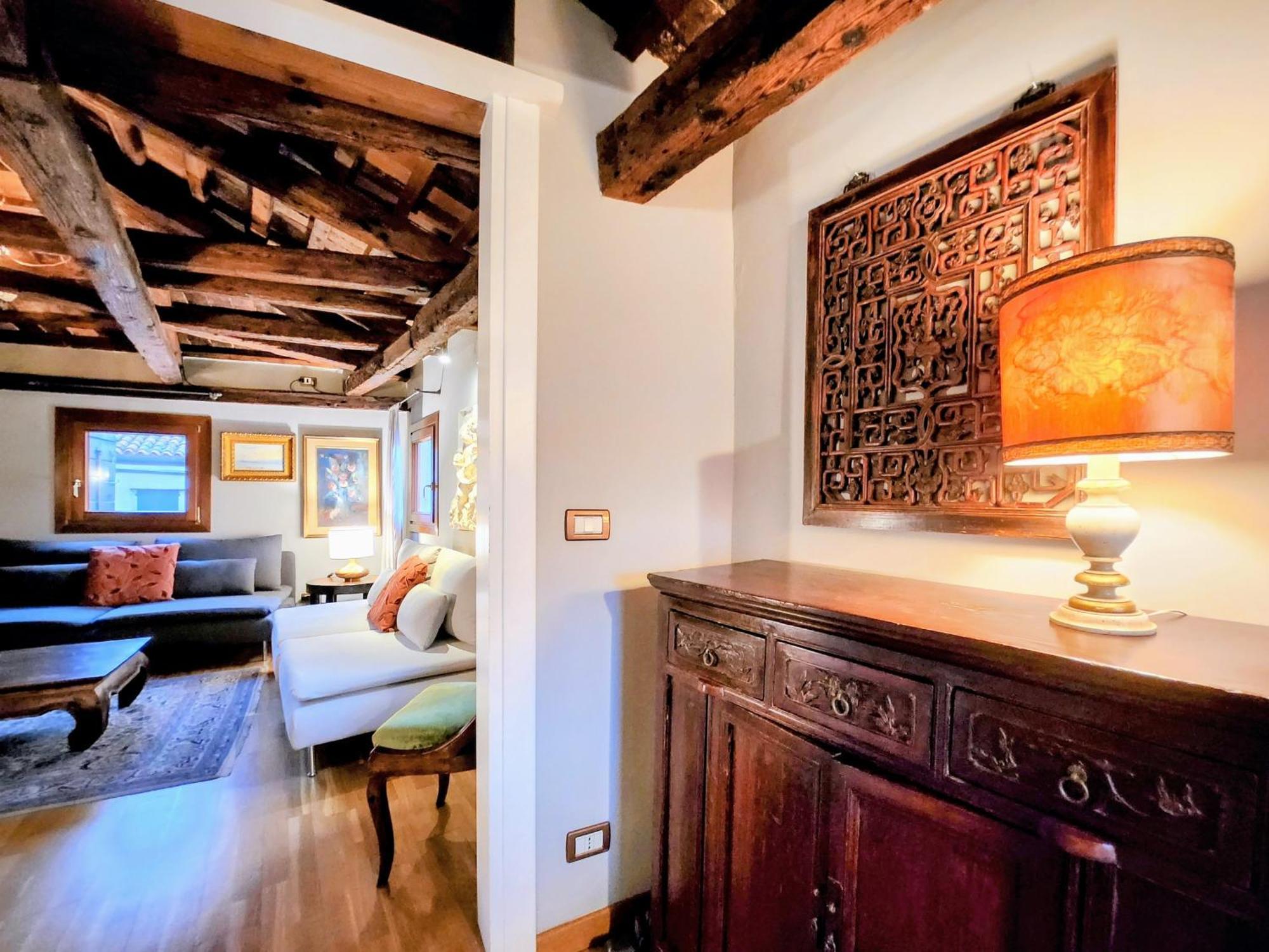 Casanova Penthouse In The Heart Of Veneţia Exterior foto