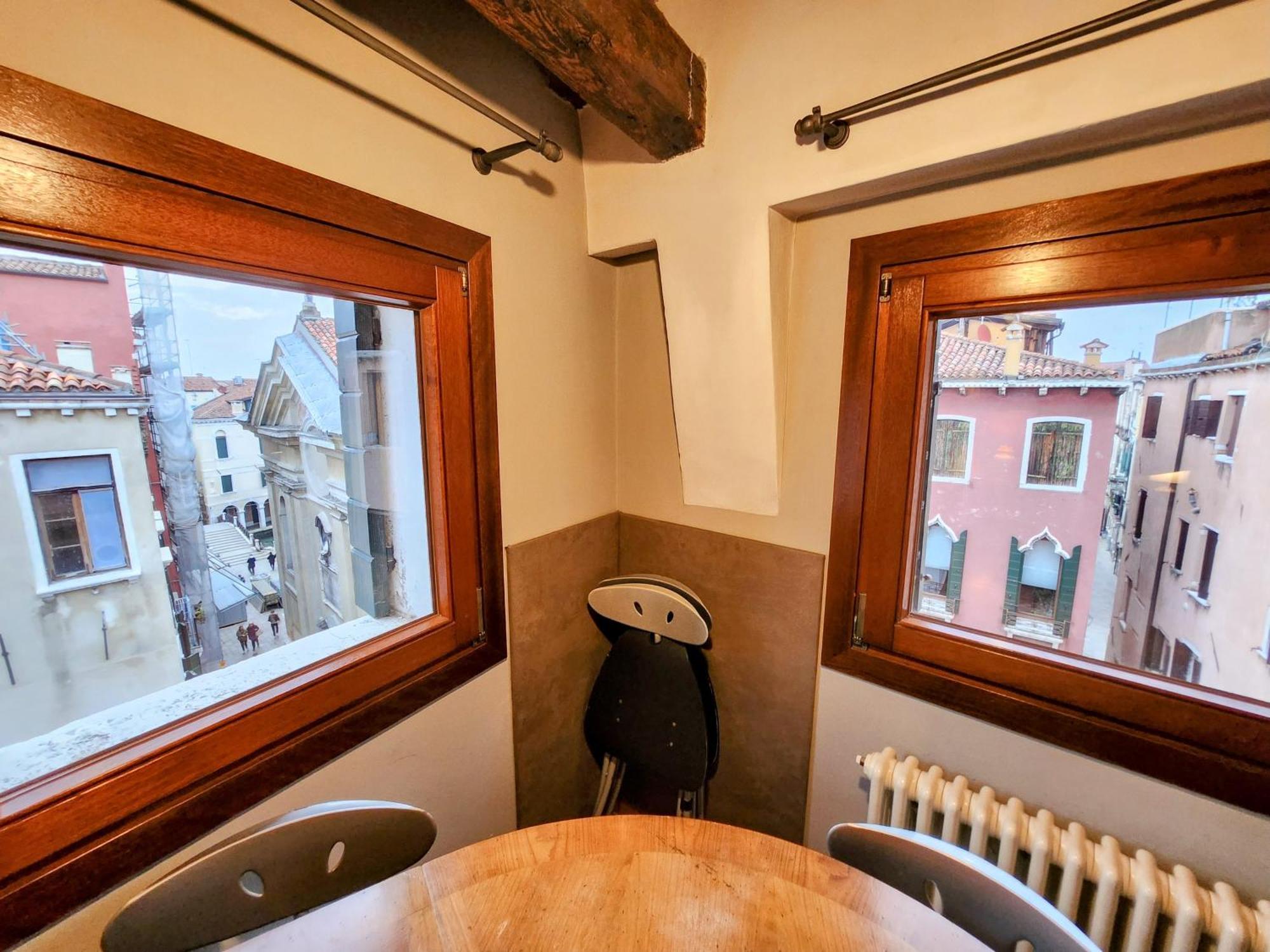 Casanova Penthouse In The Heart Of Veneţia Exterior foto
