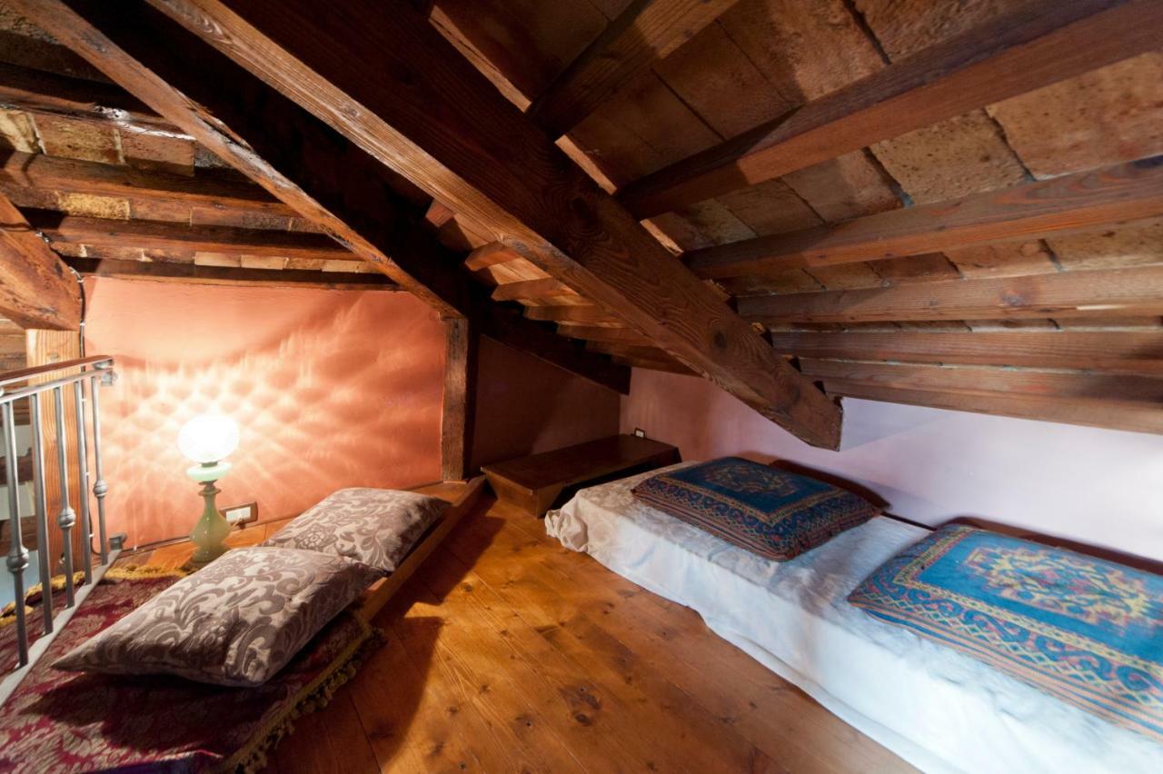 Casanova Penthouse In The Heart Of Veneţia Exterior foto