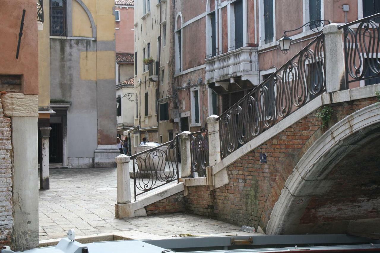 Casanova Penthouse In The Heart Of Veneţia Exterior foto